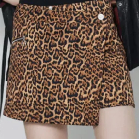 Zara Leopard Print Wrap Skort - Picture 2 of 14